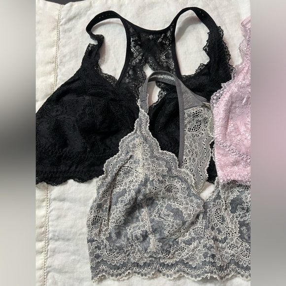4 Lace Felina Bras Sz M - Picture 2 of 6